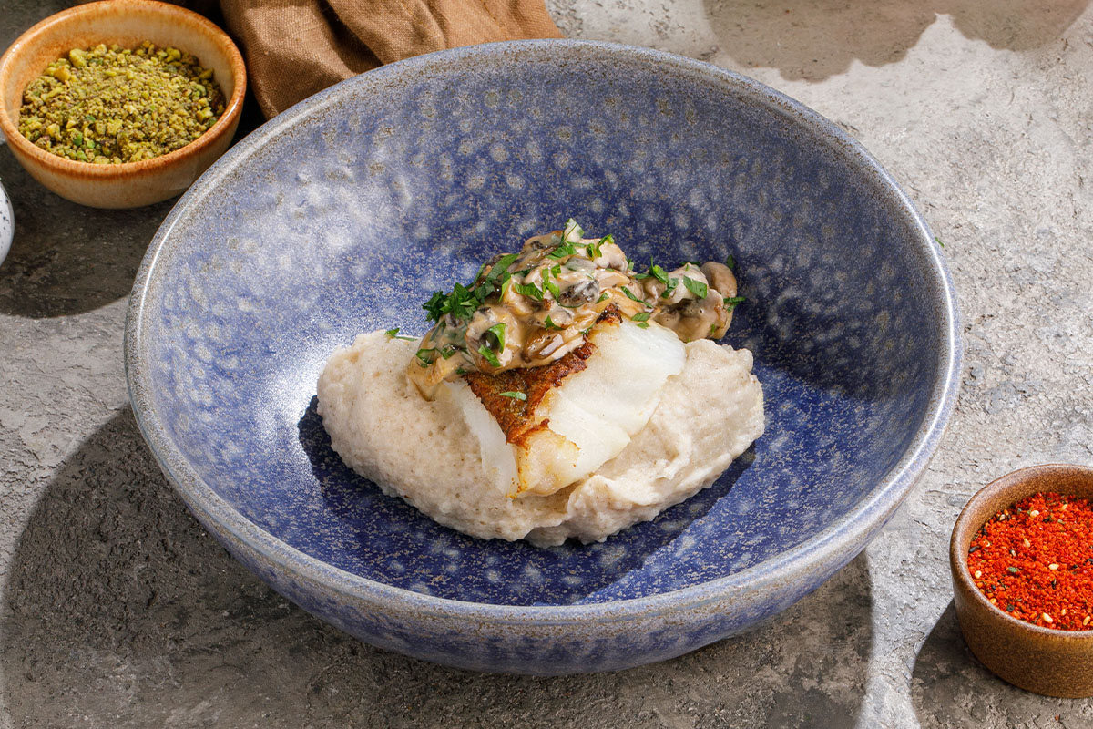 Треска с трюфельным пюре и вёшенками